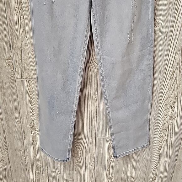 Wild Fable Super High Rise Straight Light Wash Distressed Jeans Womens 0/31" NEW - Picture 3 of 15